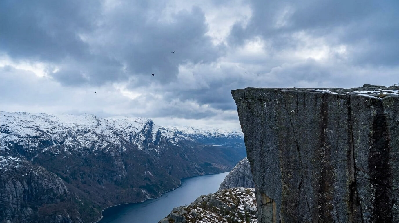 Preikestolen Hike